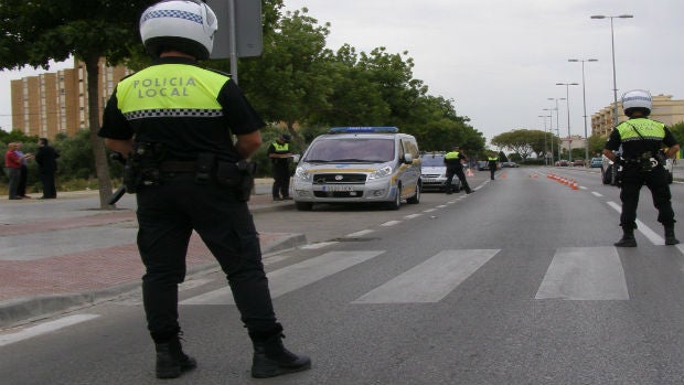 Policías locales de Jerez realizan un control