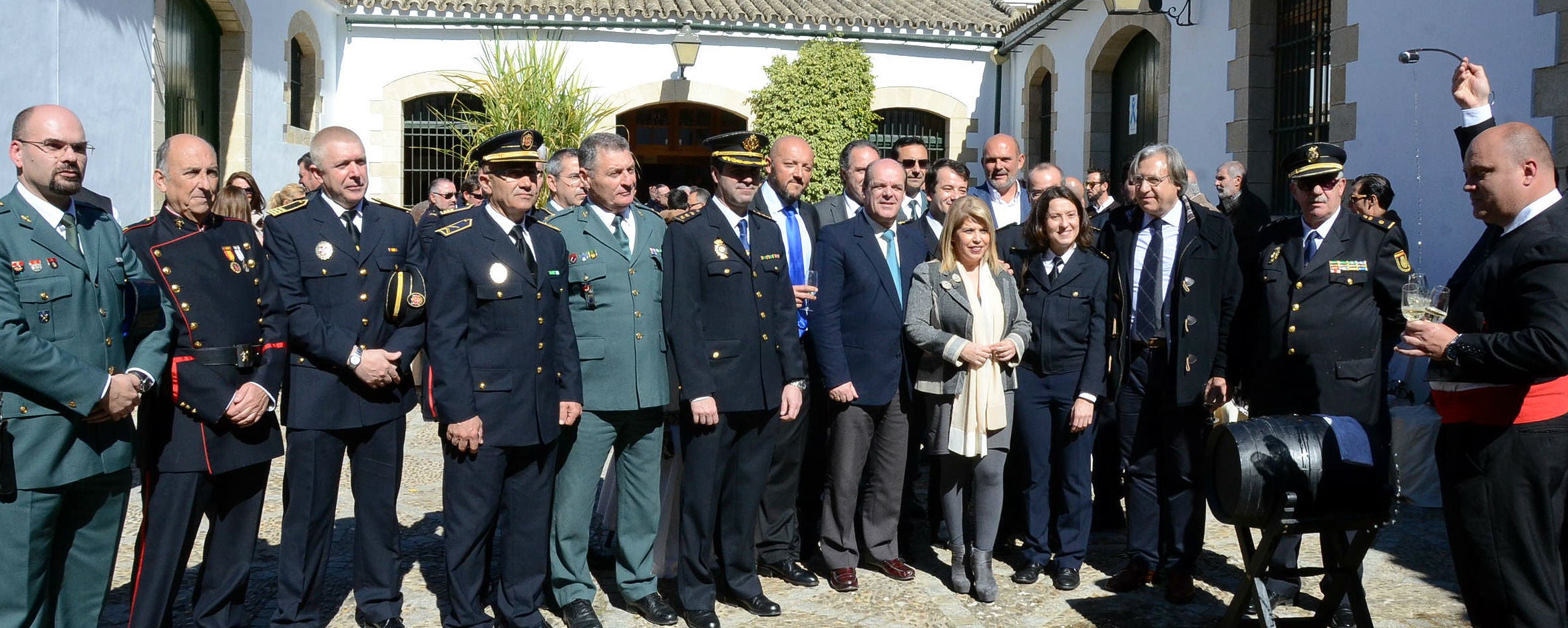 Todos los cuerpos de seguridad premiados antes del acto de entrega de medallas / MP