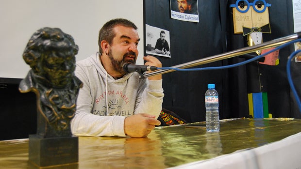 El productor Gervasio Iglesias, en el colegio Los Montecillos