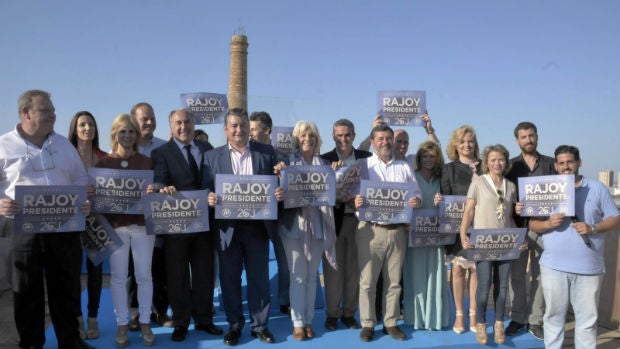 Los dirigentes del PP gaditano, hoy en la sede de Jerez