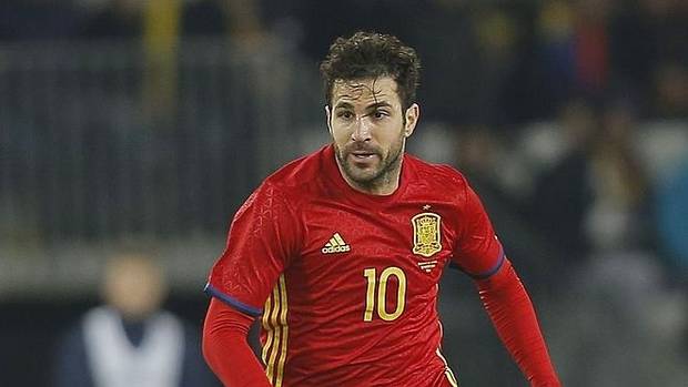 Cesc, en un partido con la selección.