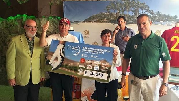 Diego Casimiro, Javier Viñeta, Gloria González y Luis Martínez tras el torneo.