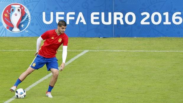 Álvaro Morata, durante un entrenamiento con la selección.