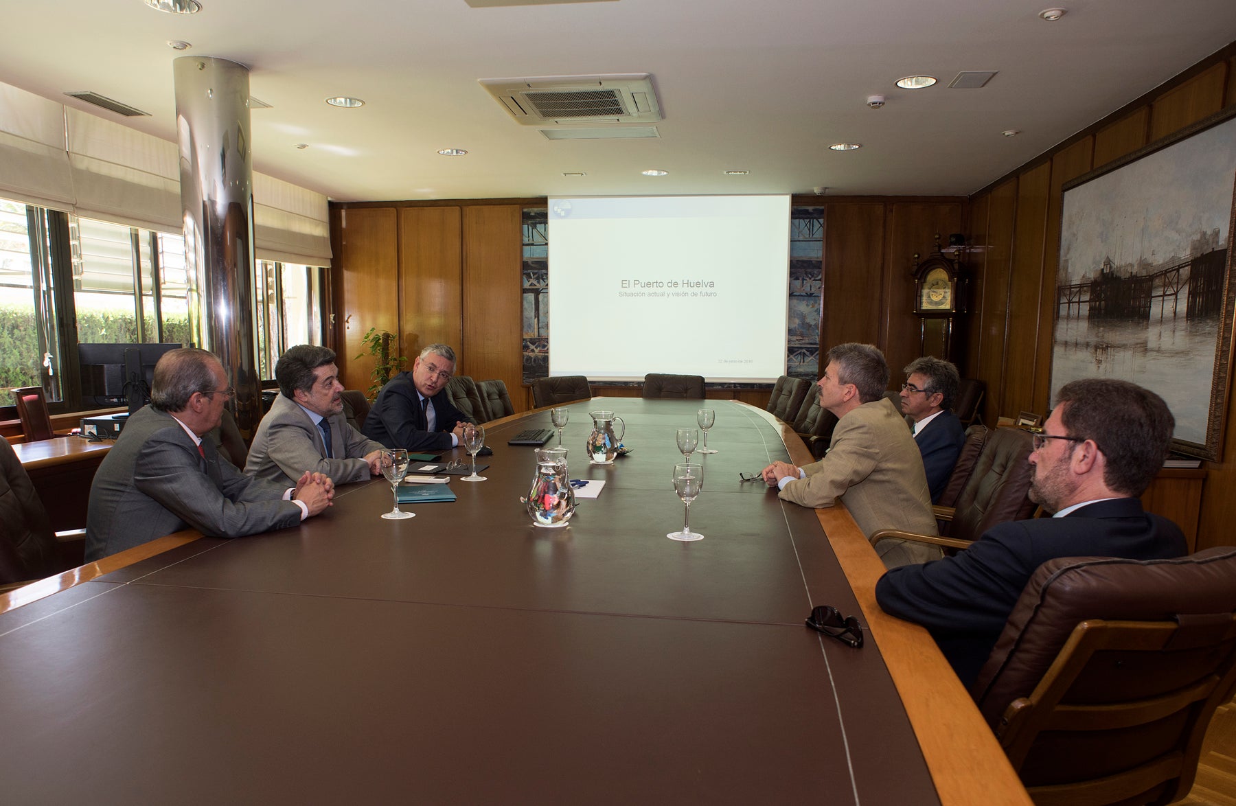 Un momento de la reunión en la Autoridad Portuaria de Huelva