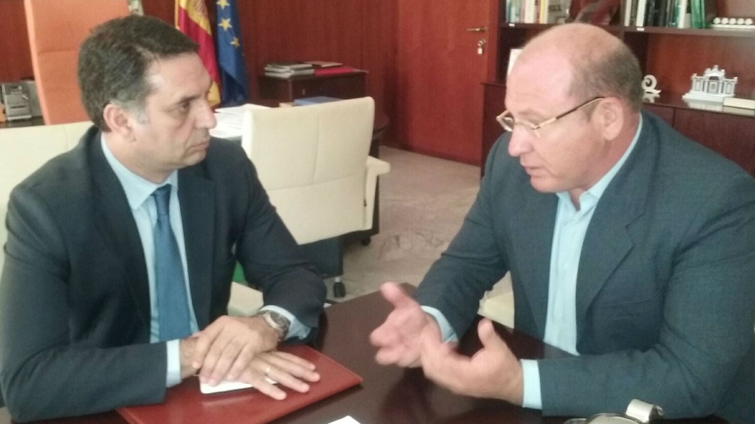 El alcalde de Jaén pide a la Junta que condone una deuda municipal de 1,8 millones