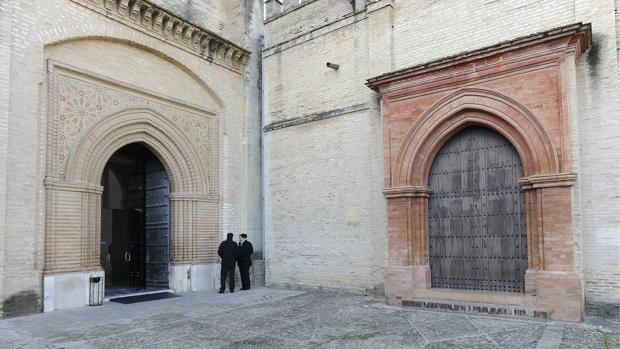 Indignación vecinal tras el cierre cautelar de San Isidoro del Campo