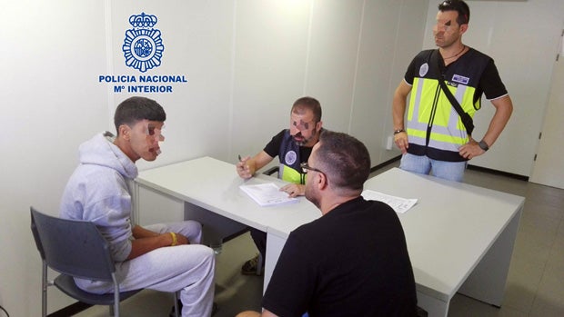 Ingresa en prisión un joven por introducir en España inmigrantes en patera