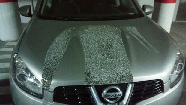 El coche de la alcaldesa de Jerez, saboteado con ácido