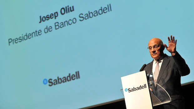 Josep Oliu: «El factor político no es tan importante. No tener gobierno no ha tenido influencia»