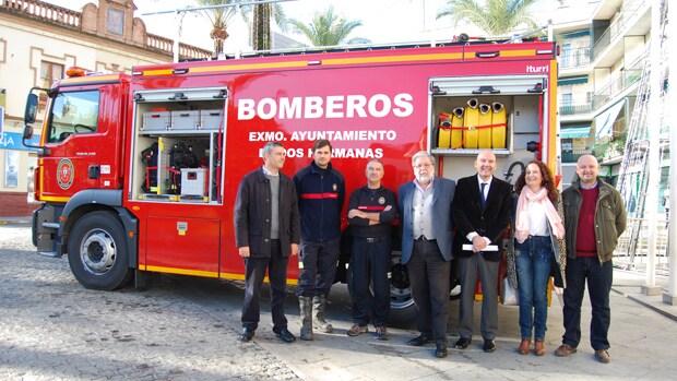 Nuevo camión de Bomberos / L.M.