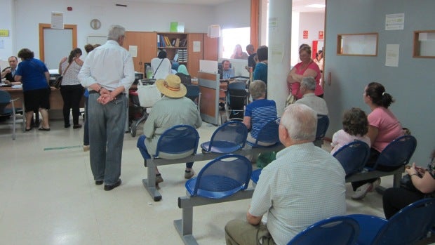 Carmona tiene un único centro de salud para sus 30.000 habitantes/ABC