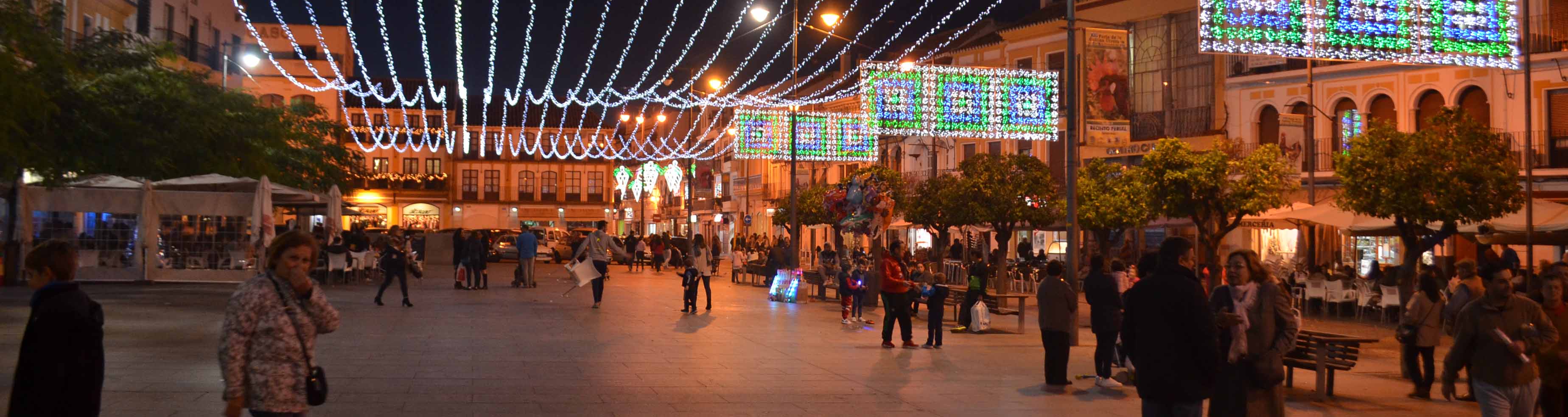 La plaza del Altozano de Utrera con su iluminación navideña