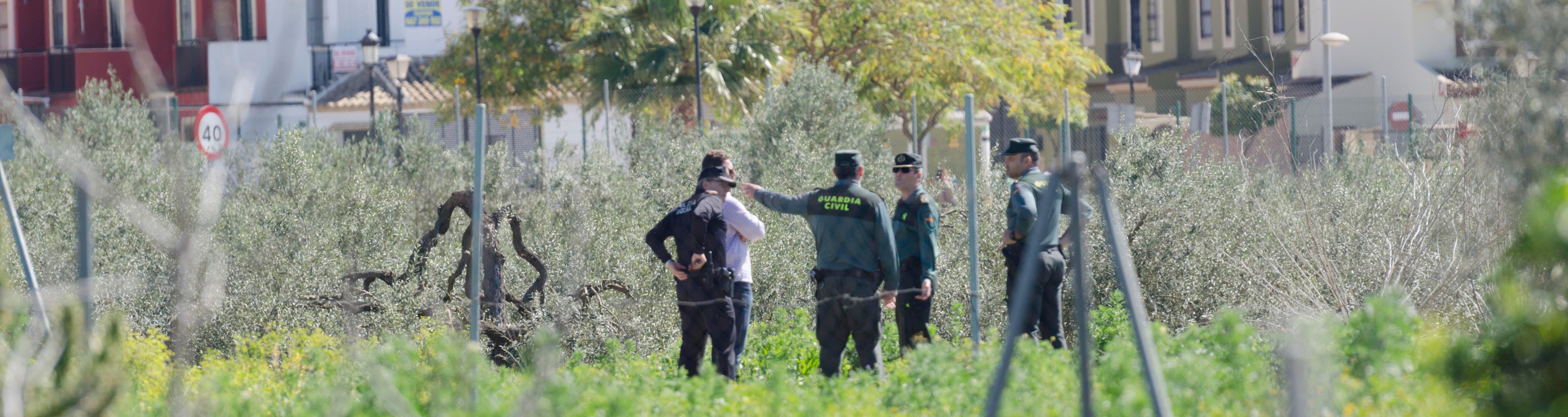 Agentes de las Fuerzas y Cuerpos de Seguridad del Estado en el lugar de los hechos.