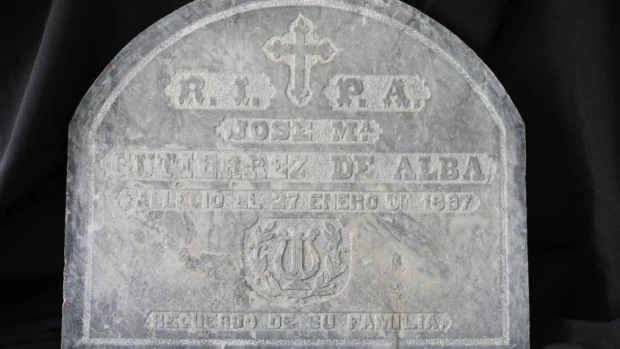 La lápida podrá verse en el Museo de Alcalá, junto con otros elementos vinculados con el escritor