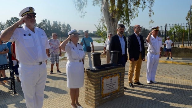 El monumento representaba una bita marinera