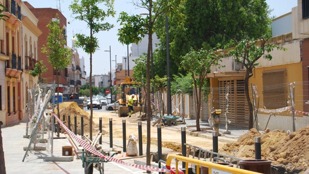 Obras en la calle Real Utrera