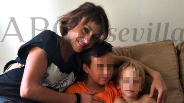 Juana Rivas se reencuentra con sus hijos tras la maniobra evasiva de Arcuri