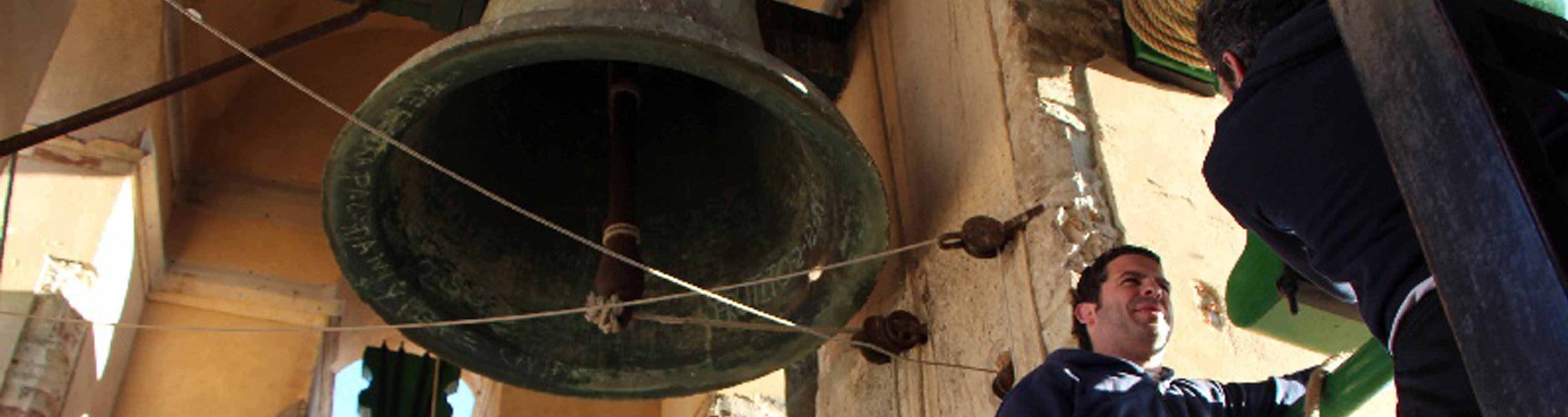Los campaneros de Utrera mantienen una tradición de más de cinco siglos
