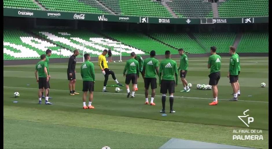 Guardado se entrena con el grupo