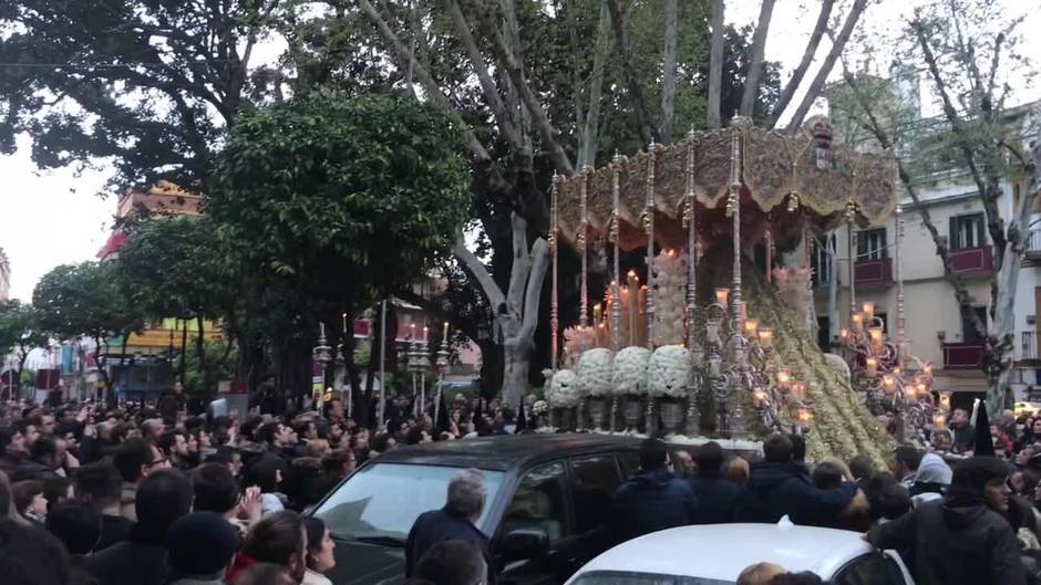 La Macarena. Palio por la plaza Cristo de Burgos