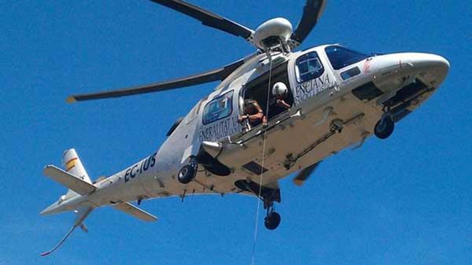 Los bomberos rescatan a un ciclista en Segorbe