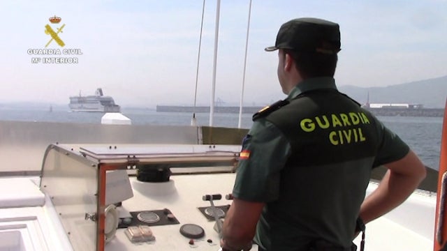 Roban de noche una embarcación custodiada por la Guardia Civil en Huelva