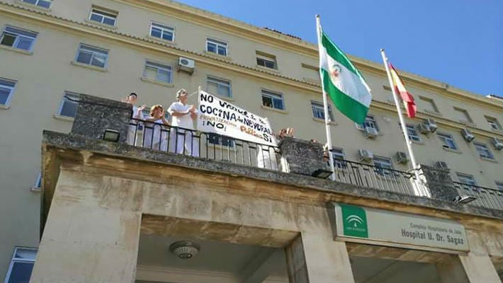 El SAS gasta en transportar alimentos lo que escatima en el menú de hospitales de Jaén