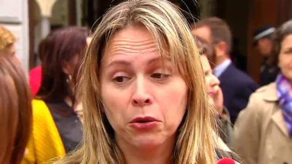 Último homenaje a Mar, asesinada en un campo de tiro por su novio