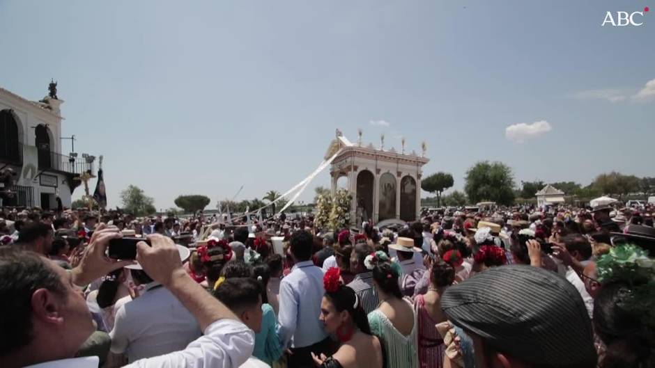Las hermandades de Umbrete y Coria del Río se presentan ante la Hermandad Matriz de Almonte