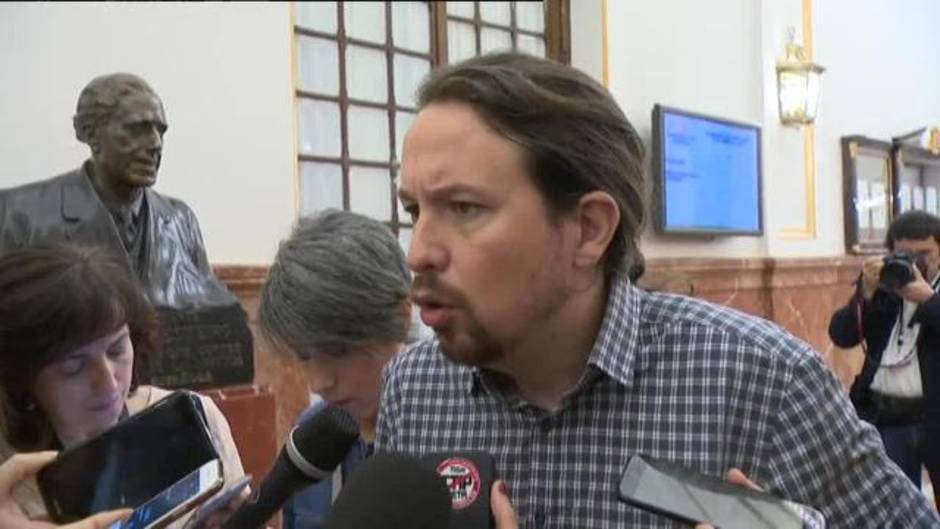 Iglesias reconoce que una baja participación en la consulta sobre su continuidad también les obligaría a dimitir