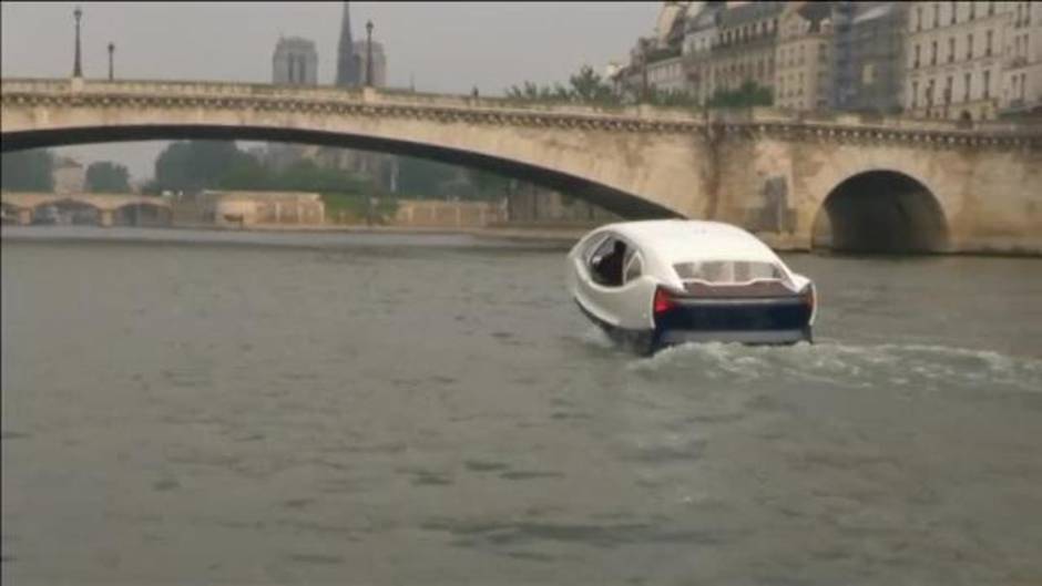 El "Sea Bubble", un taxi acuático para atravesar París