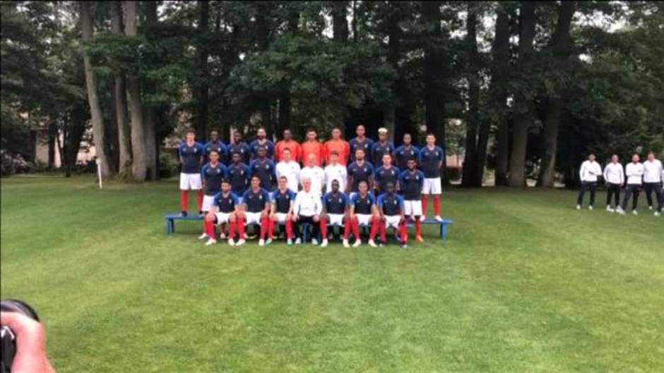 Así posa Francia en la foto oficial para el Mundial