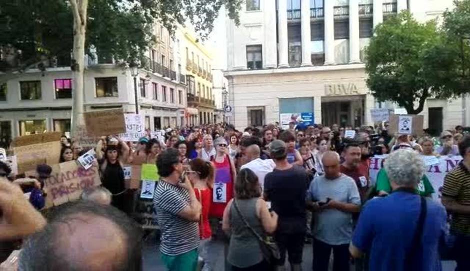 Concentración en Sevilla contra la puesta en libertad de la Manada