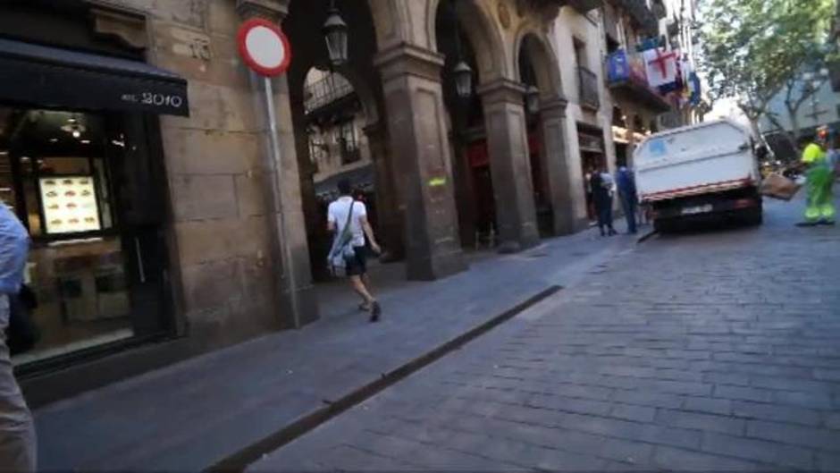 Así se lucha contra los carteristas en las zonas más turísticas de Barcelona