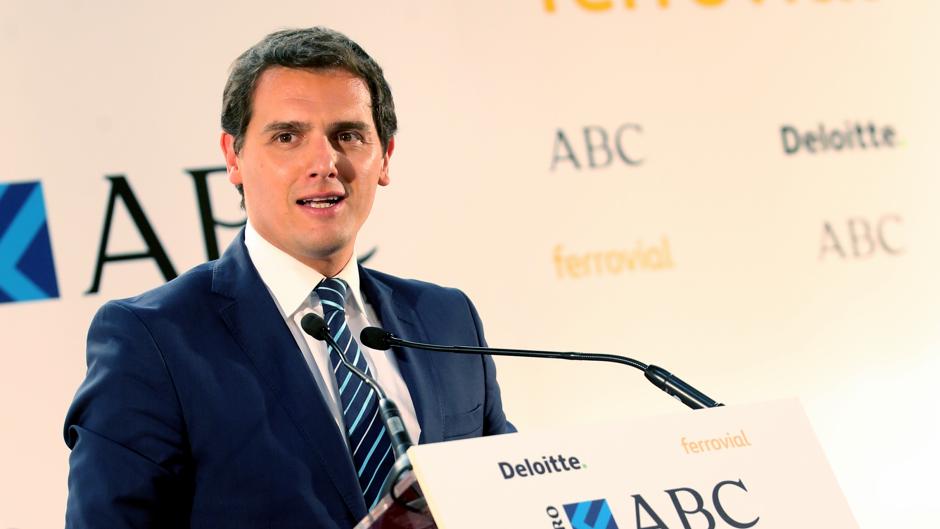 Albert Rivera: «El camino correcto es el combate político e intelectual contra el nacionalismo»