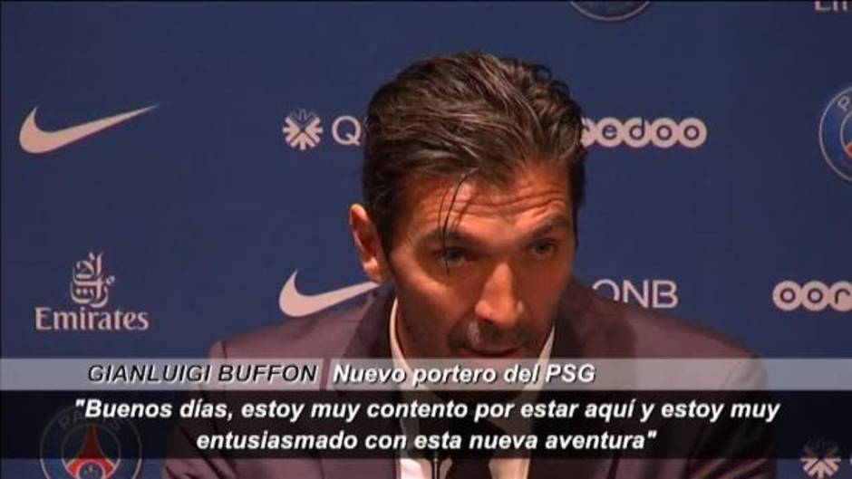 El PSG presenta a Buffon como nuevo portero de la entidad parisina