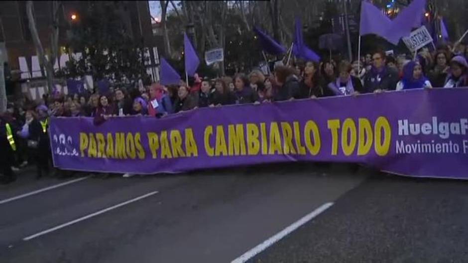 Podemos propone crear un delito específico para las "manadas" en su ley sobre violencia sexual