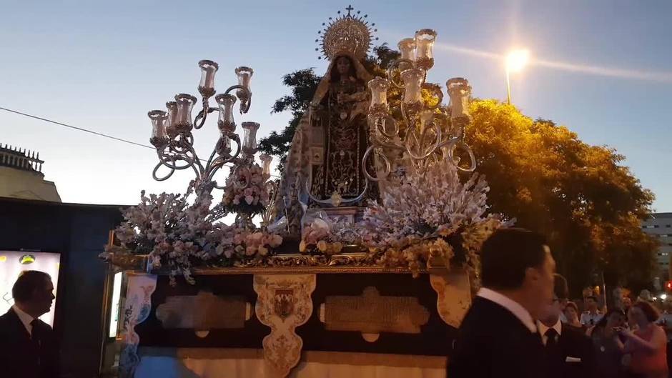 Salida de la Virgen del Carmen de San Leandro