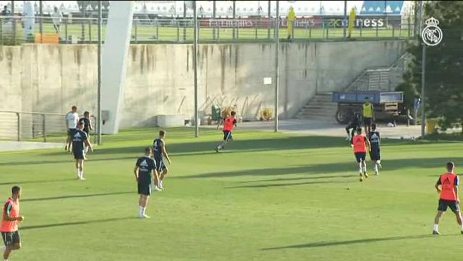 Último entrenamiento del Madrid antes de viajar el sábado a Estados Unidos