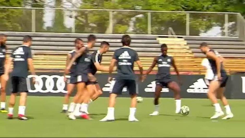Florentino Pérez, presente el entrenamiento del equipo