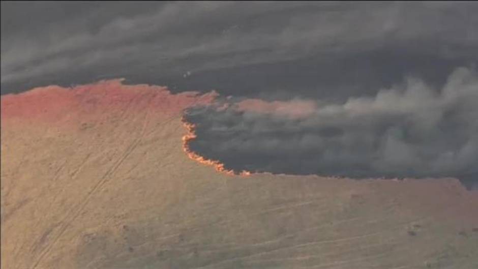 El fuego acorrala zonas residenciales al norte de San Francisco