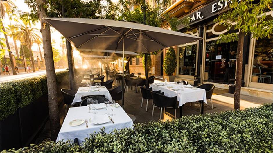 Terrazas en Sevilla: dónde comer al aire libre con mesa y mantel