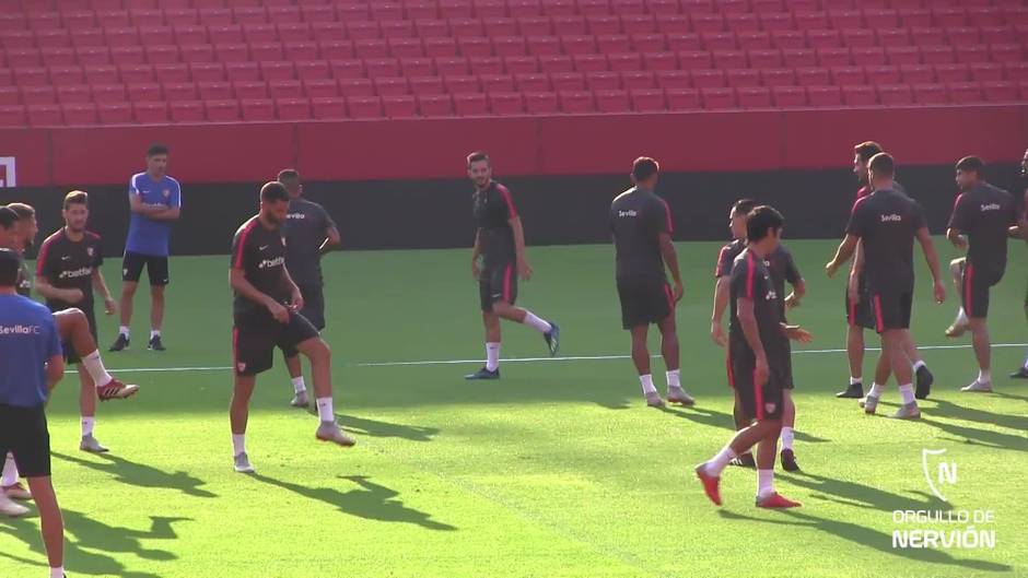 Entrenamiento del Sevilla en la previa ante el Villarreal