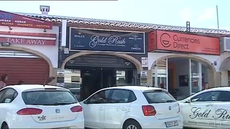 10.000EUR de recompensa a quienes aporten datos del robo de una joyería alicantina