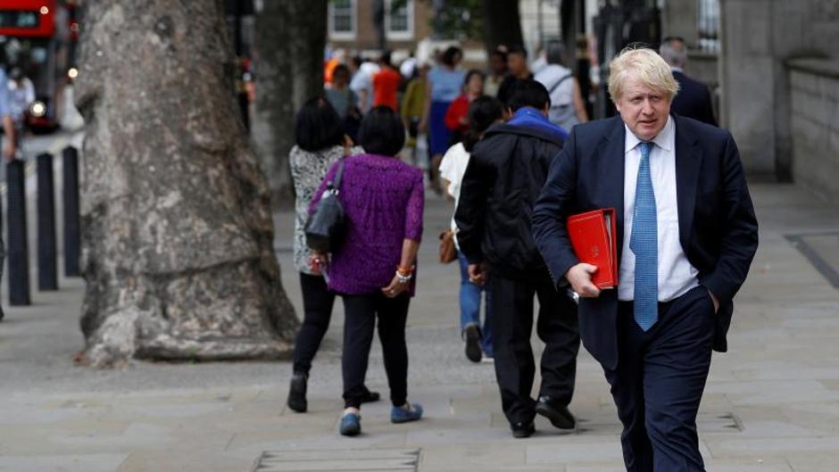 Theresa May acusada de atacar a Boris Johnson aireando su vida sexual