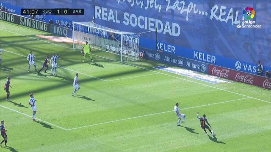 Piqué pide penalti en el Real Sociedad 1-2 Barcelona