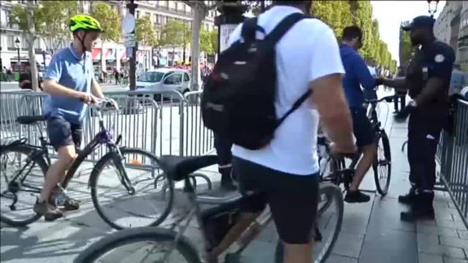 París cierra el centro de la ciudad al tráfico en una nueva edición del 'Día sin Coches'