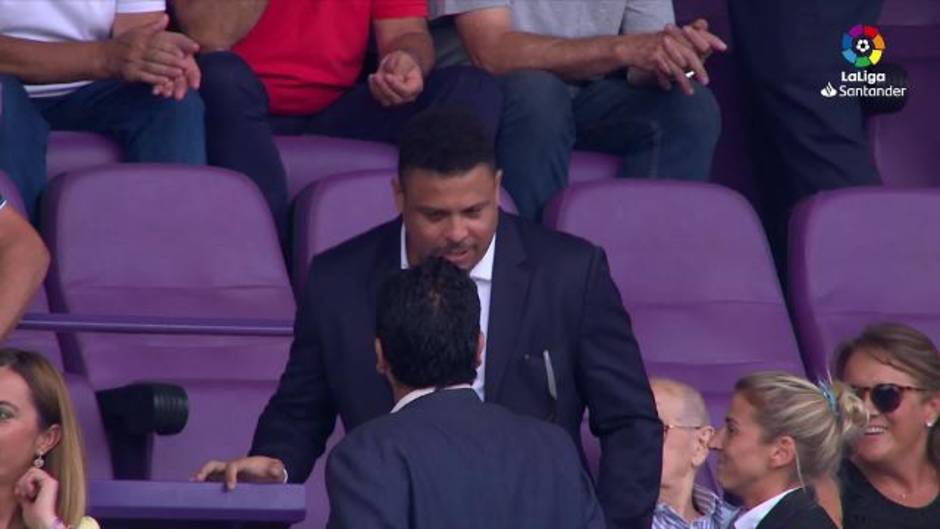 Jornada 4. Ronaldo Nazário, en el palco de Zorrilla en el Real Valladolid-Alavés