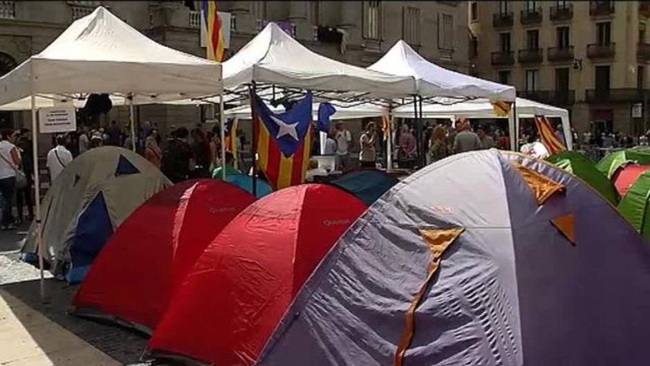 El Ayuntamiento de Barcelona planea hacer compatibles la acampada independentista y la Mercè