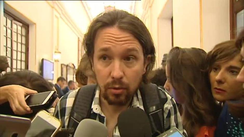 Pablo Iglesias insiste en "alejar" a Delgado del Gobierno porque Villarejo "mancha" lo que toca